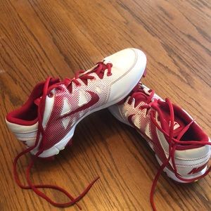 NWOT Nike softball cleats